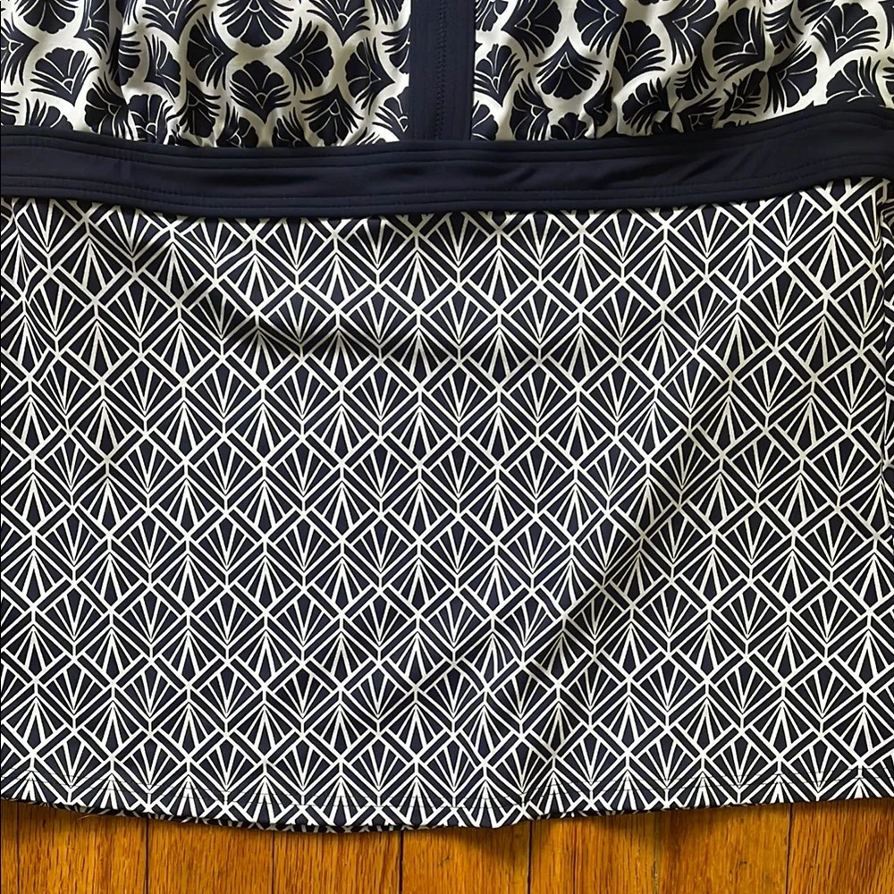 Land’s End‎ Navy and White Patterned Women's Swim Top